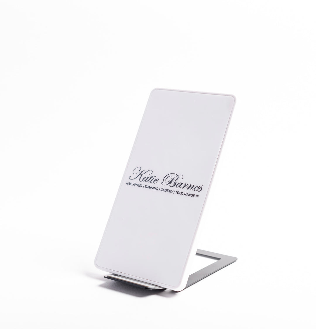 Katie Barnes Inductive Wireless Stand Up Smartphone Charger