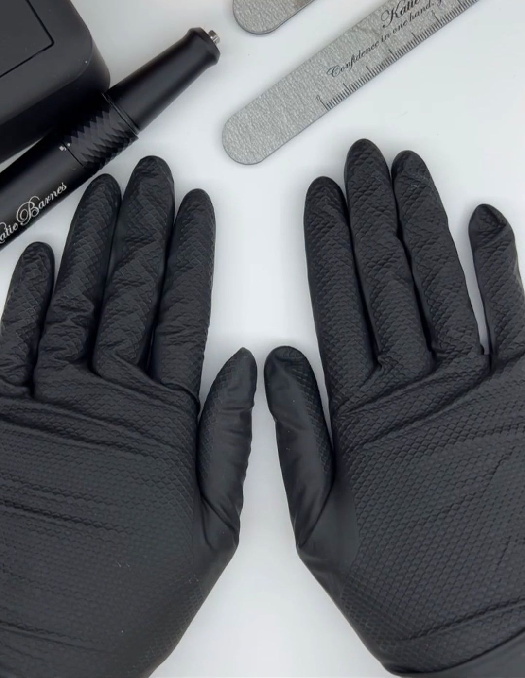 Black DG-Maxim Nitrile Gloves for Nail Techs